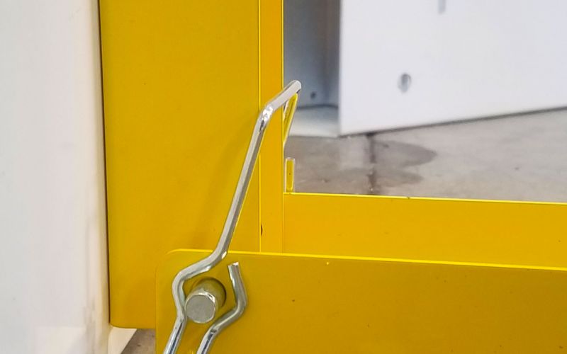 McCain Walls Quick Release Pin